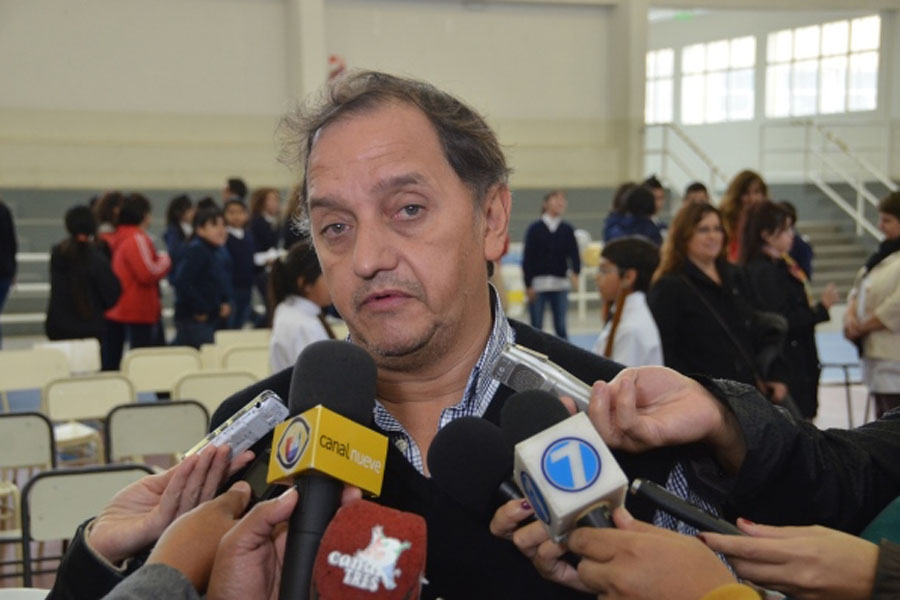 Linares sería candidato a intendente