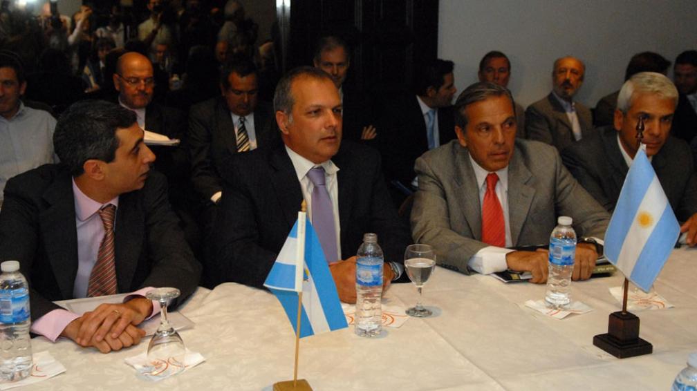 Buzzi encabeza reunión de la OFEPHI