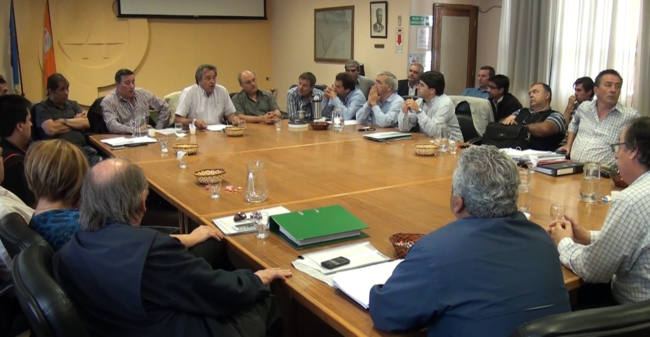 Provincia y la SCPL buscan asegurar el suministro de agua