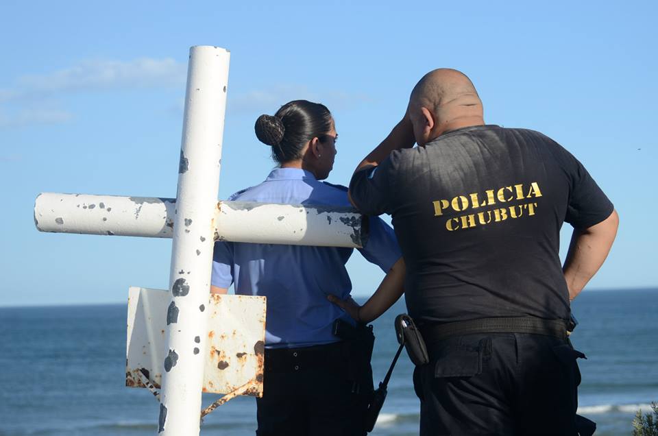 Sigue la búsqueda del joven perdido en el mar