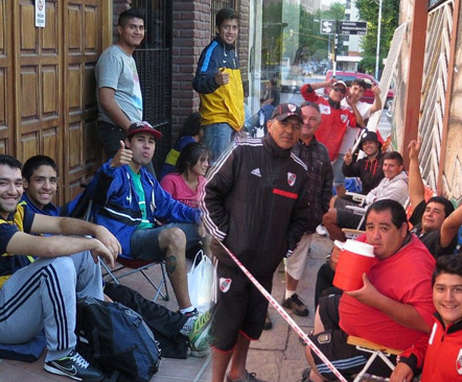 Fiebre superclásica por una entrada en La Feliz