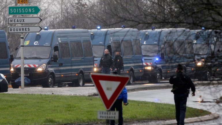 Los terroristas tomaron rehenes en Francia