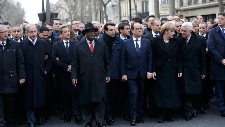 Líderes mundiales marchan contra el terrorismo en París