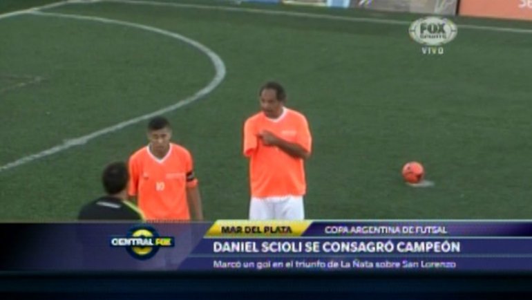 Scioli se enojó porque le cobraron «mano»