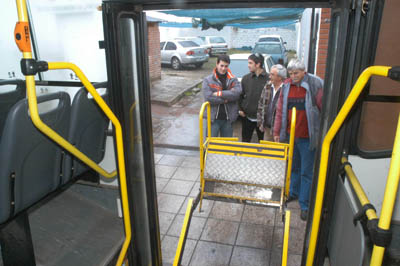 Buscan mejorar el transporte accesible en Chubut