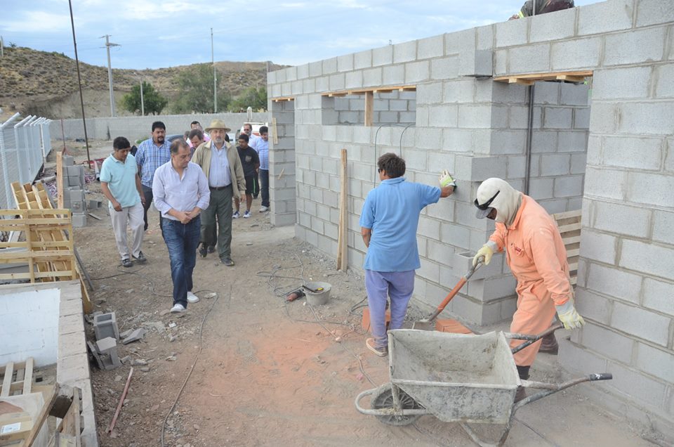 Palazzo suma obras para la comunidad y el club del barrio