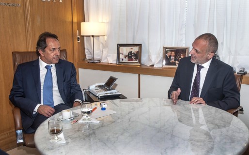 Scioli transmitió a Buzzi su apoyo ante los incendios