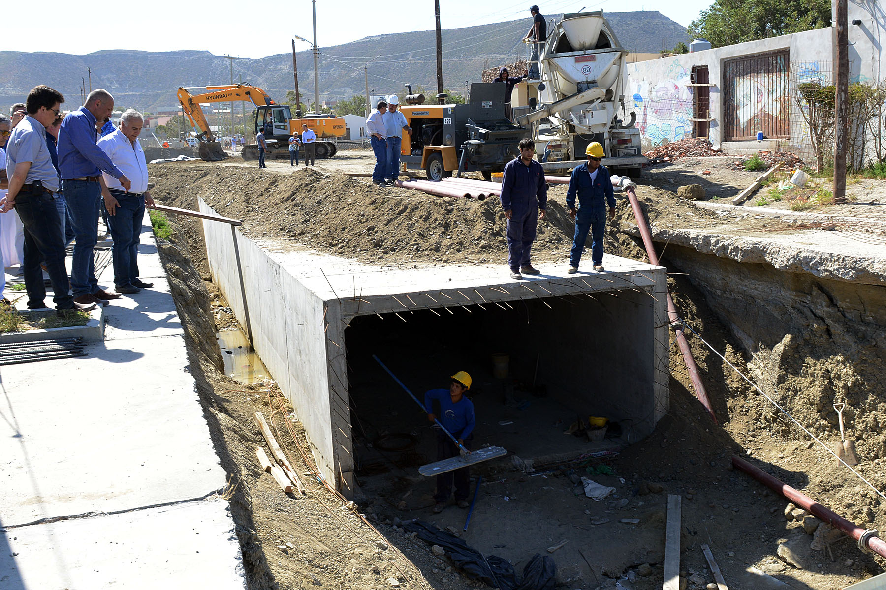 Avanza la obra del Pluvial en km. 3