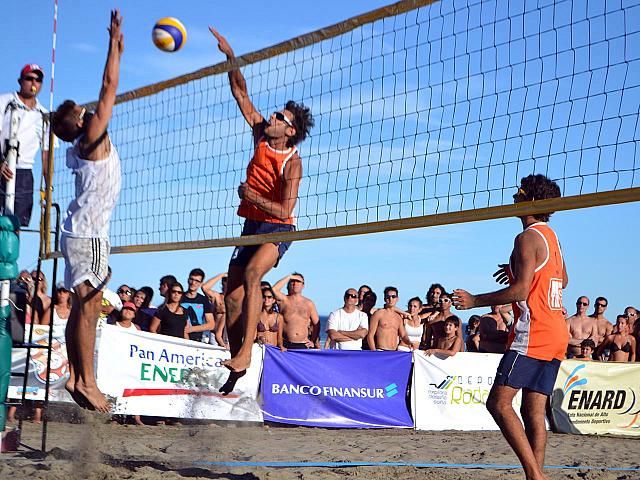 PAE, junto al Circuito Nacional de Beach Volley 2015