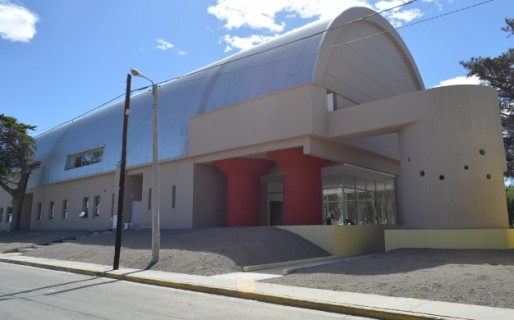 PAE entregó mobiliario al Centro de Información Pública