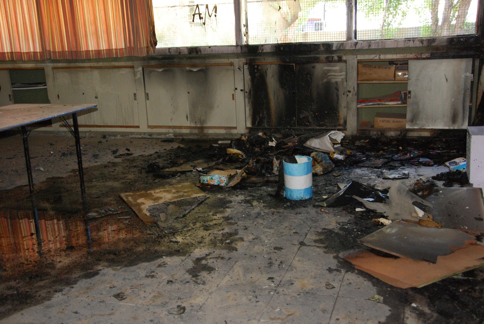 Incendio en Escuela 43: No afectará inicio de clases