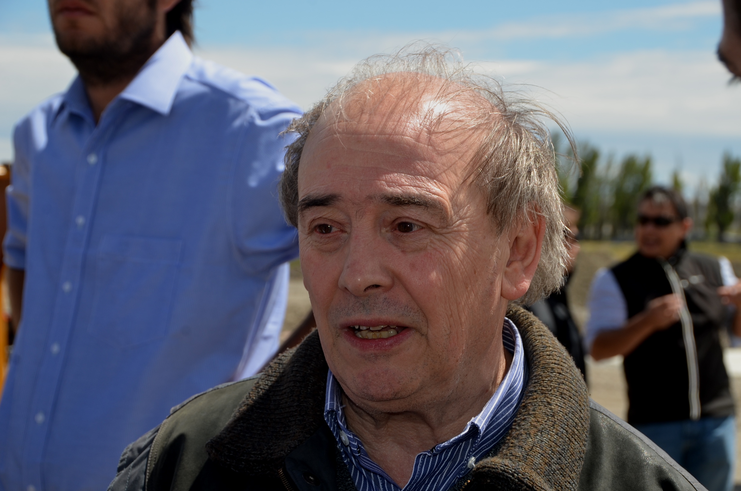 Santiago: “Faltan muchas obras en el acueducto”
