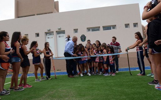Buzzi inauguró la cancha de sintético en Comodoro Rugby