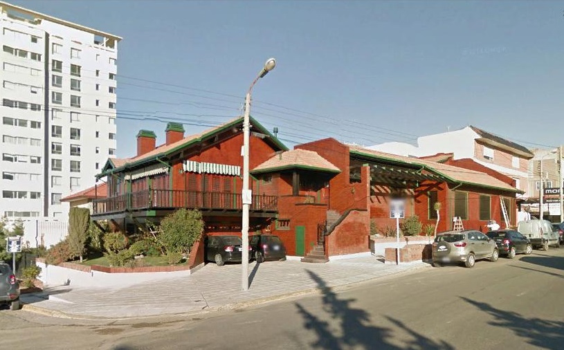 Motociclista en grave estado tras chocar en el centro