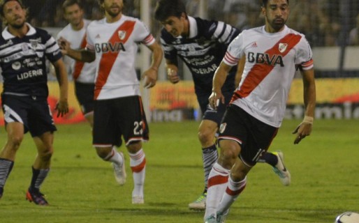 River se quedó con una victoria sobre el final ante Gimnasia