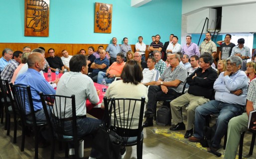 Cumbre del PJ: Fuerte llamado de Buzzi a la unidad