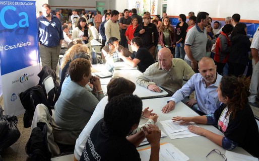 “Casa Abierta” en Epuyén: Buzzi entregó aportes