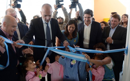 Buzzi ratificó junto a Sileoni su compromiso con la educación