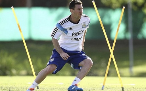 Messi se entrenó aparte y es duda para enfrentar a El Salvador