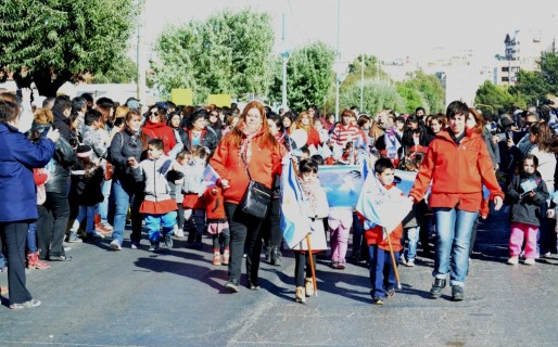 Actos por Malvinas: Gran acompañamiento de la comunidad