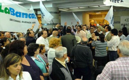 Los bancarios podrían quebrar la paz social