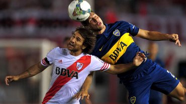 Boca y River jugarán los jueves 7 y 14 de mayo, a las 21