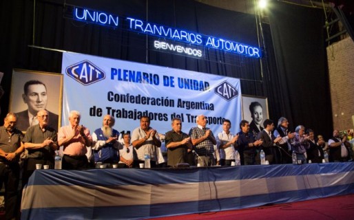 Los gremios del transporte amenazan con hacer un nuevo paro