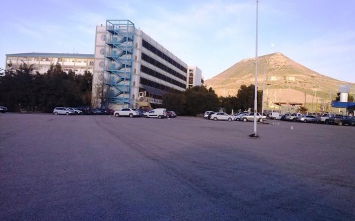 Culminó la pavimentación del estacionamiento en la Universidad