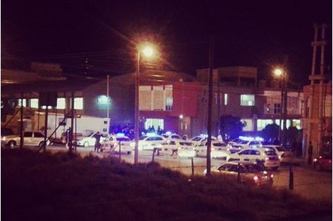 Violento enfrentamiento entre hinchas en el gimnasio municipal