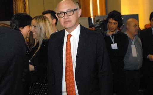Timerman presentó su renuncia como socio de la Amia