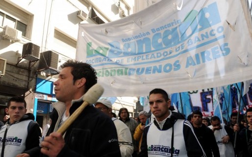 Los bancarios ratificaron el paro y exigieron cambios en Ganancias