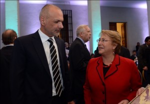 buzzi con bachelet11