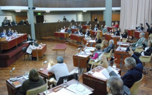 Aprobaron endeudamiento por 1.200 millones