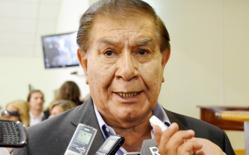 Pereyra anticipa “cadena de conflictos” por “trabas” en paritarias