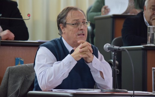 Gaspar tiene casi todo cerrado pero no da nombres