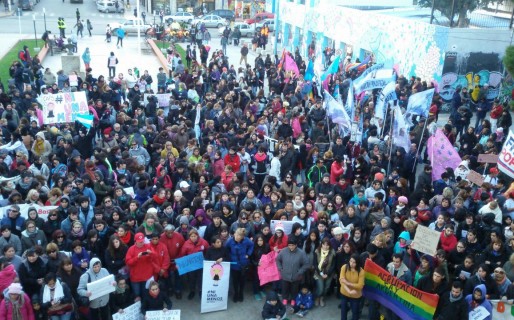 #NiUnaMenos: Masiva adhesión en Comodoro