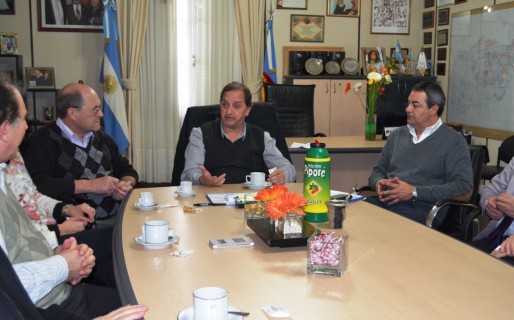 Linares analizó el proyecto de la planta desalinizadora