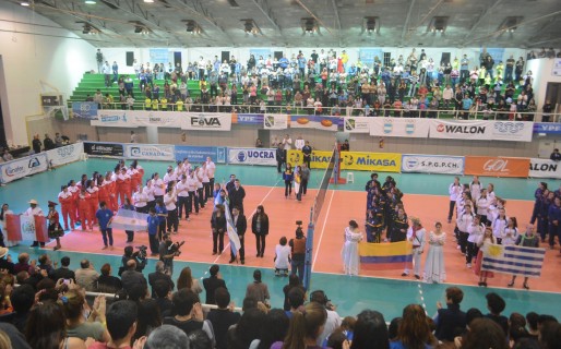 Multitudinario acto inaugural del Clasificatorio de Vóley Femenino‏