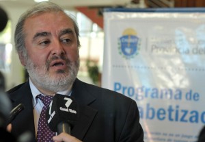 Zárate Ministro de Educacion