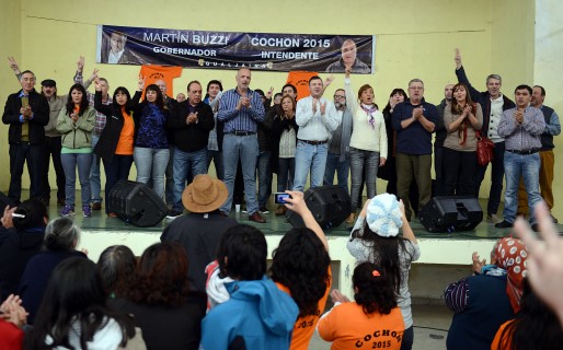 Multitudinario apoyo a Buzzi en Gualjaina