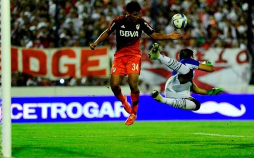 River venció 2-0 al humilde Liniers de Bahía Blanca