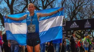 Mastromarino-bandera-argentina-podio