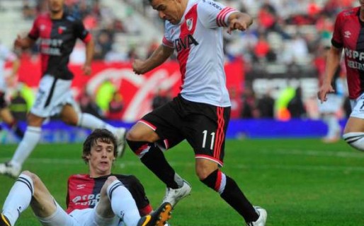 Con la cabeza en la Copa, River igual ganó