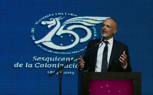 Buzzi rescató el espíritu de los pioneros recibidos en igualdad