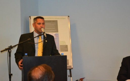 “Las elecciones no se ganan con violencia”