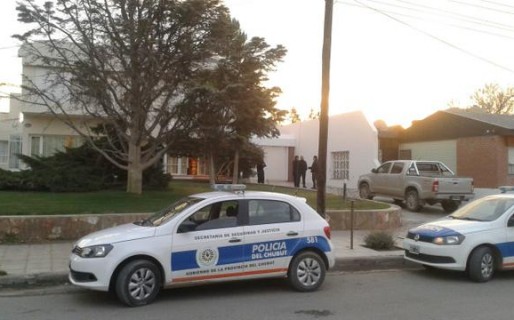 Robo armado a plena luz del día en Rada Tilly