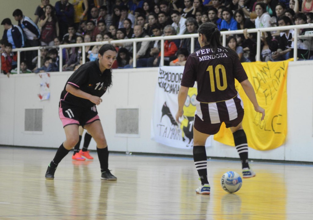 Comodoro 3 - Mendoza 6 Futsal Femenino