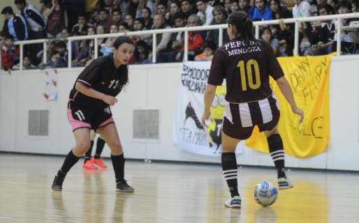 Futsal femenino: La ilusión de Comodoro se quedó en cuartos