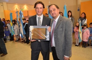 JUNCOS_LINARES_PLACA