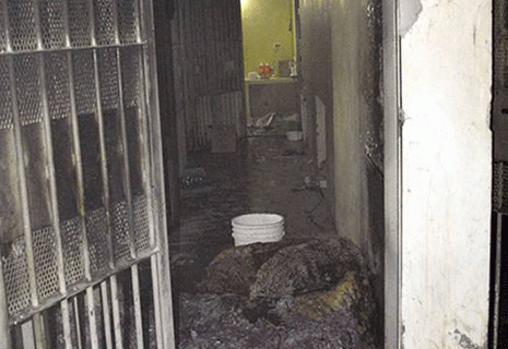 Quema de colchones en la seccional Tercera